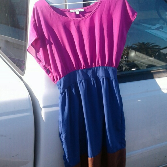 Spring dress - Picture 1 of 1